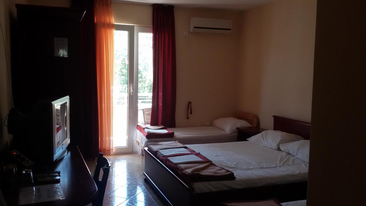 Hotel Galeb Čanj Exteriér fotografie