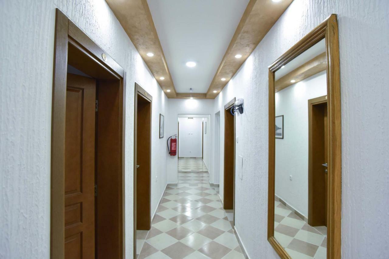 Hotel Galeb Čanj Exteriér fotografie