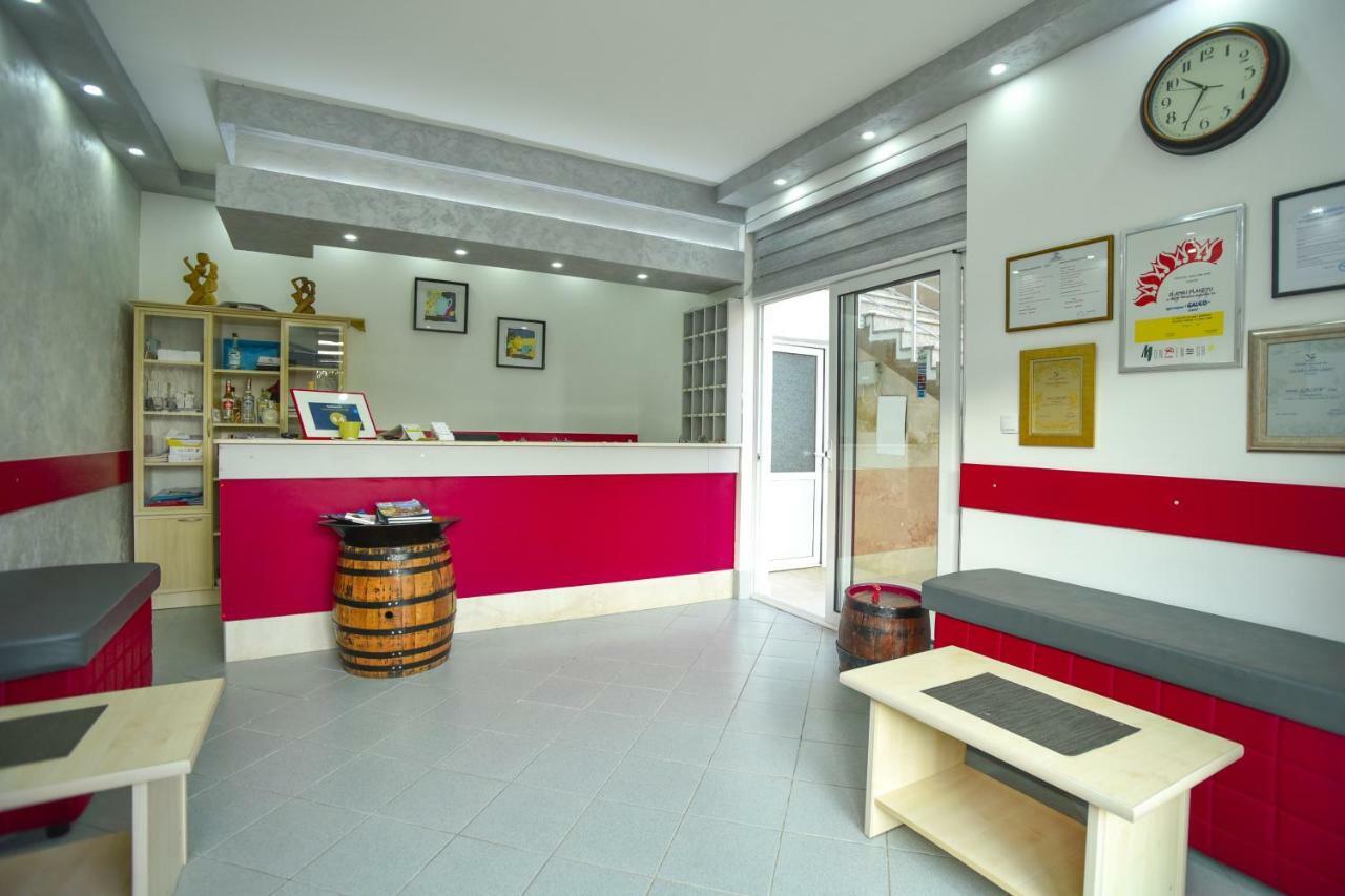 Hotel Galeb Čanj Exteriér fotografie