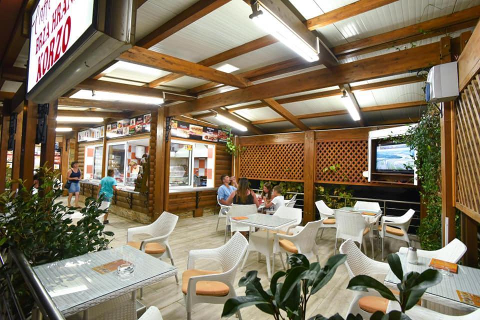Hotel Galeb Čanj Exteriér fotografie
